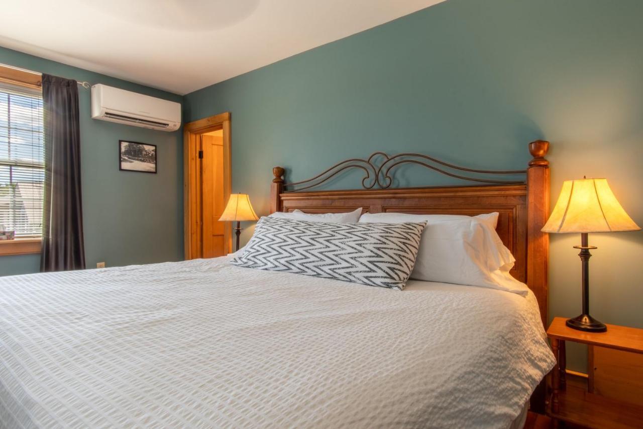 Emilyville Inn Campbellford Extérieur photo